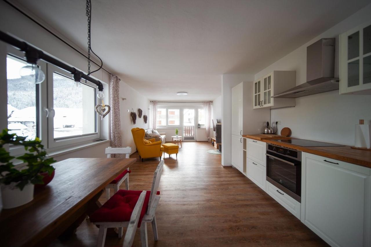 Cozy Nest In The Heart Of Kranjska Goraアパートメント エクステリア 写真